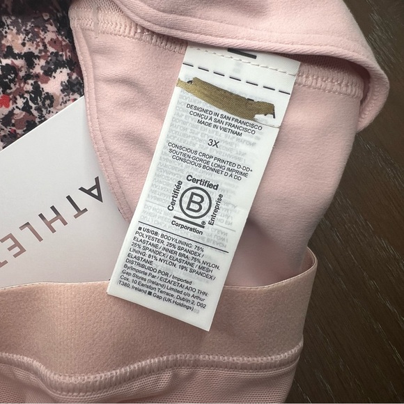 Athleta Conscious Crop Sports Bra Size 3X NWOT Pink Multi Yoga Gym - Picture 11 of 16